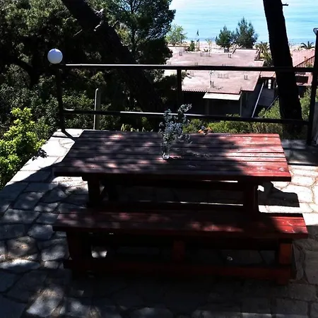 Nyaraló Grandmas Paradise